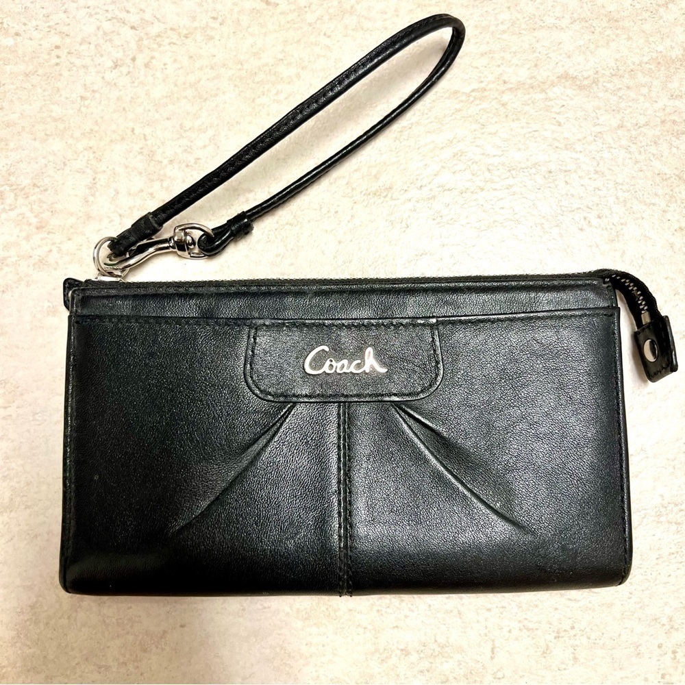 Coach Ashley Black Leather Clutch Wallet unique with wrist straps